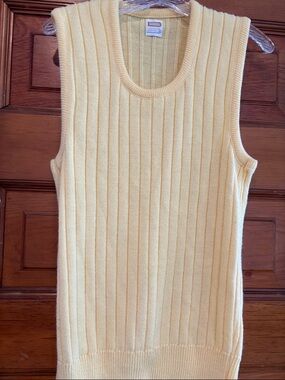 Vintage acrylic Sleeveless Ribbed Scoop Neck Sweater - Lemon Yellow